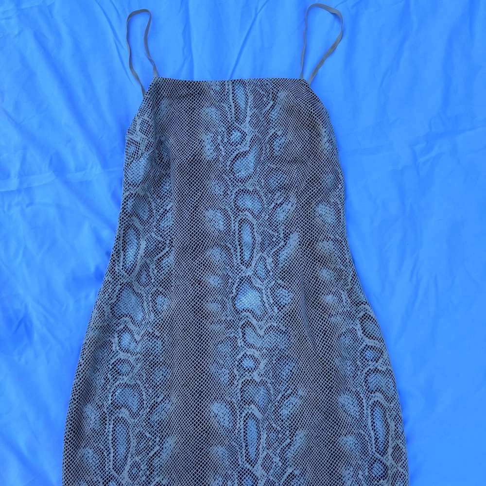 URBAN OUTFITTERS mini dress/snakeskin print. Size small.